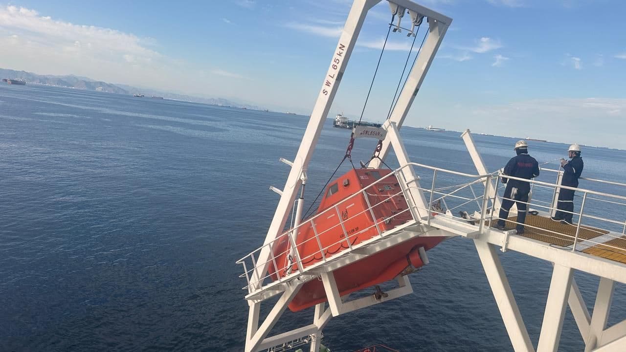 lifeboat inspection illustration dark