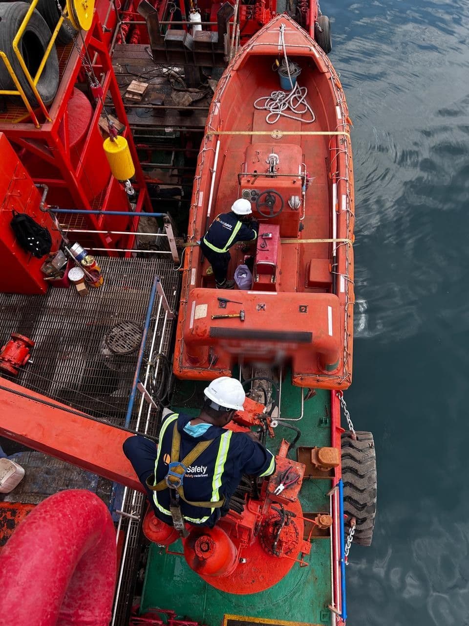 lifeboat inspection illustration dark